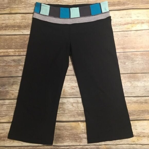 Lululemon Athletica Women’s Reversible Wunder Under Cropped Leggings Black Sz 8 - Picture 2 of 5